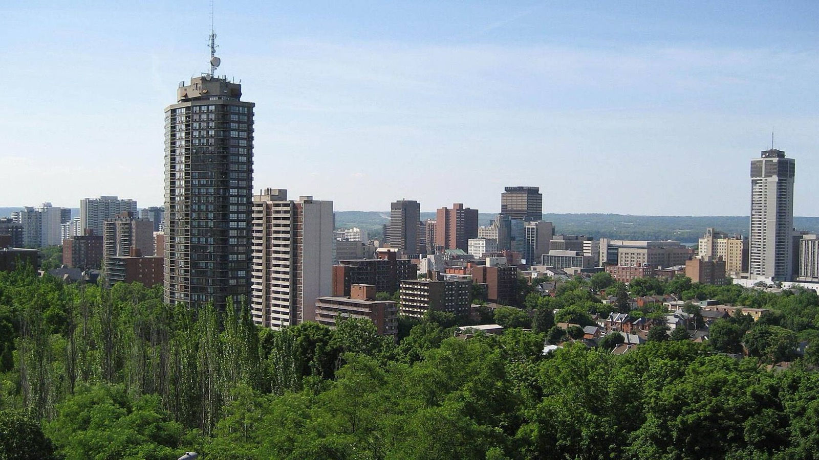 Hamilton Ontario skyline